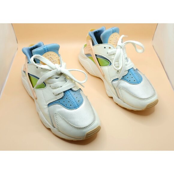 Women's Nike Air Huarache SE Pastel Colors & White Sun Club Sneakers Size 6.5 - Picture 2 of 15